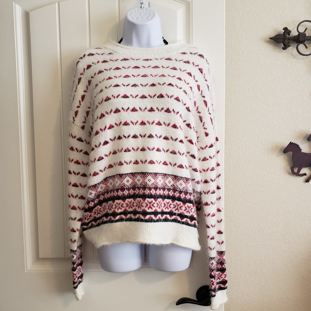 Copper Key Fuzzy Soft White/Red Sweater NWT